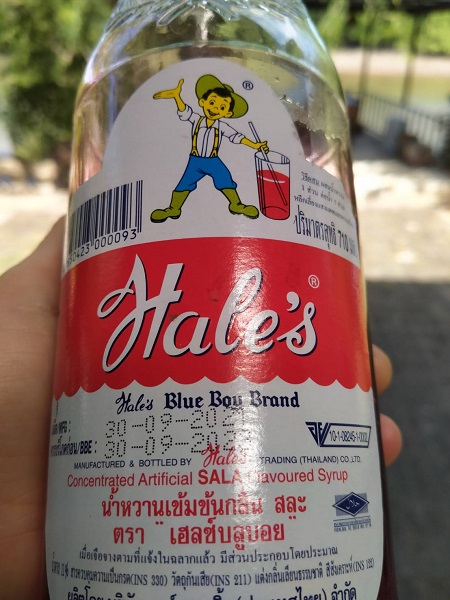 タイの赤いシロップはピンクミルクの素
